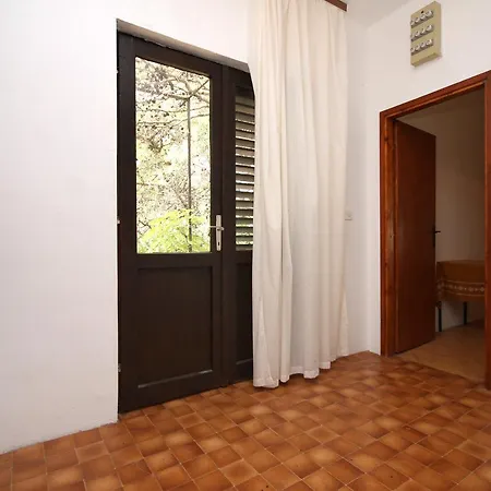 아파트 Mudri Dolac 117b 브로보스카